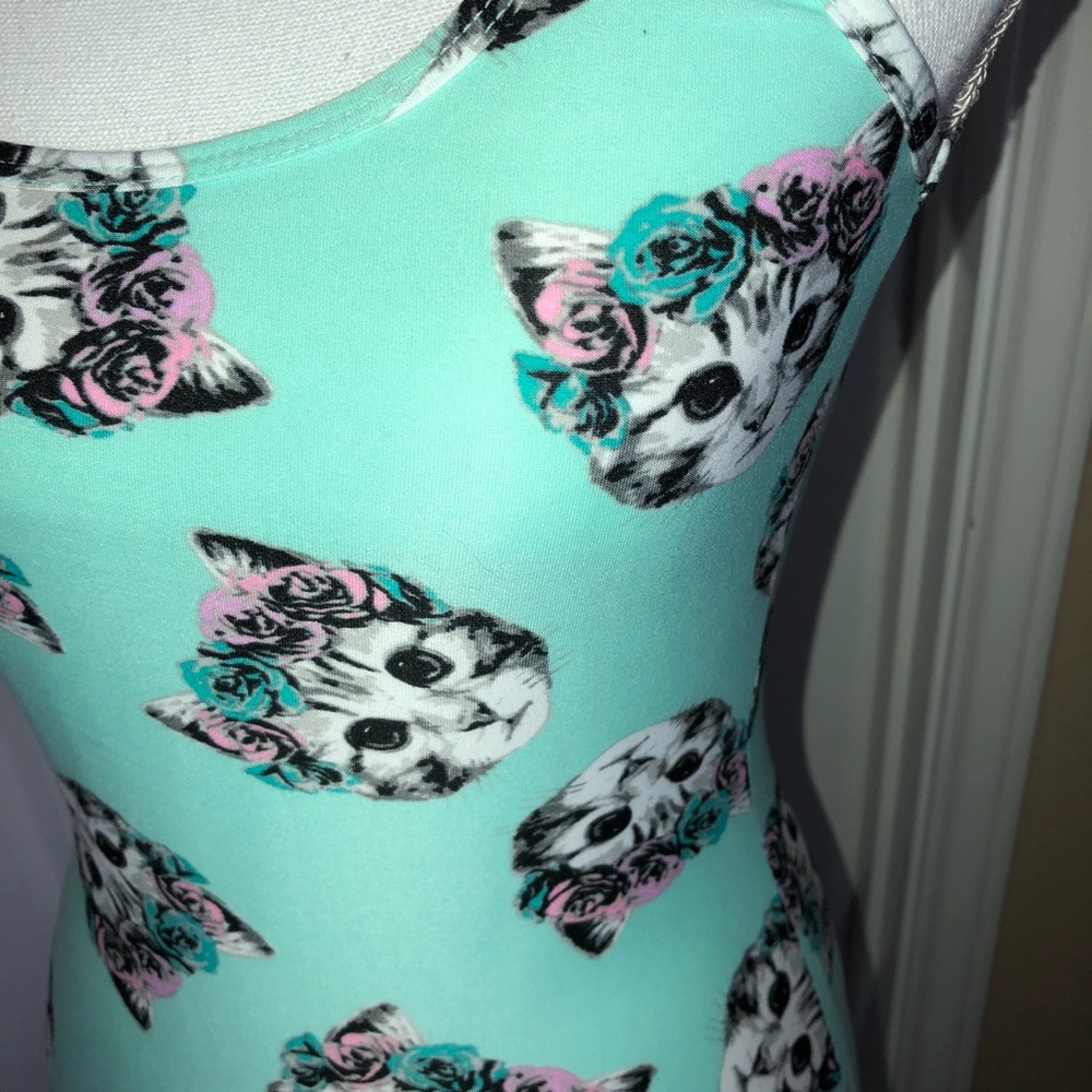 Darling Cat with Flower Crown Tank LARGE - Picture 6 of 8